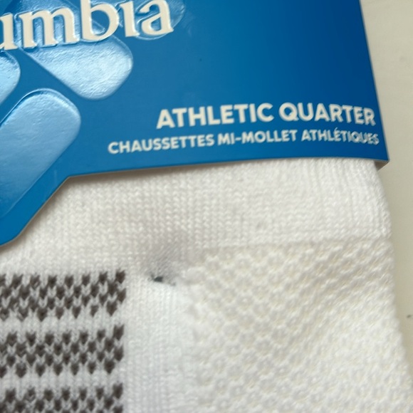 New Columbia Socks Package 6 Pairs Mens White & Gray Athletic Quarter Crew Socks - Picture 9 of 12